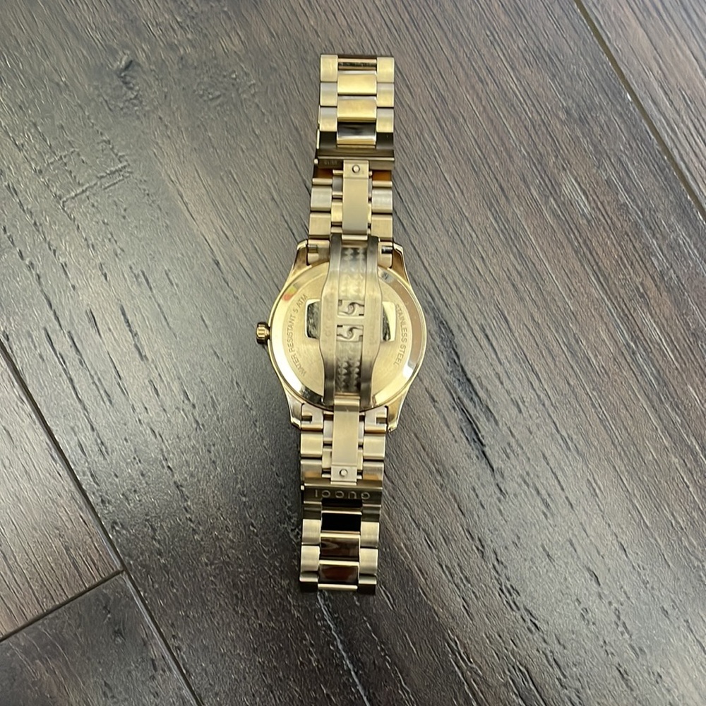 Gucci watch - Picture 3 of 4